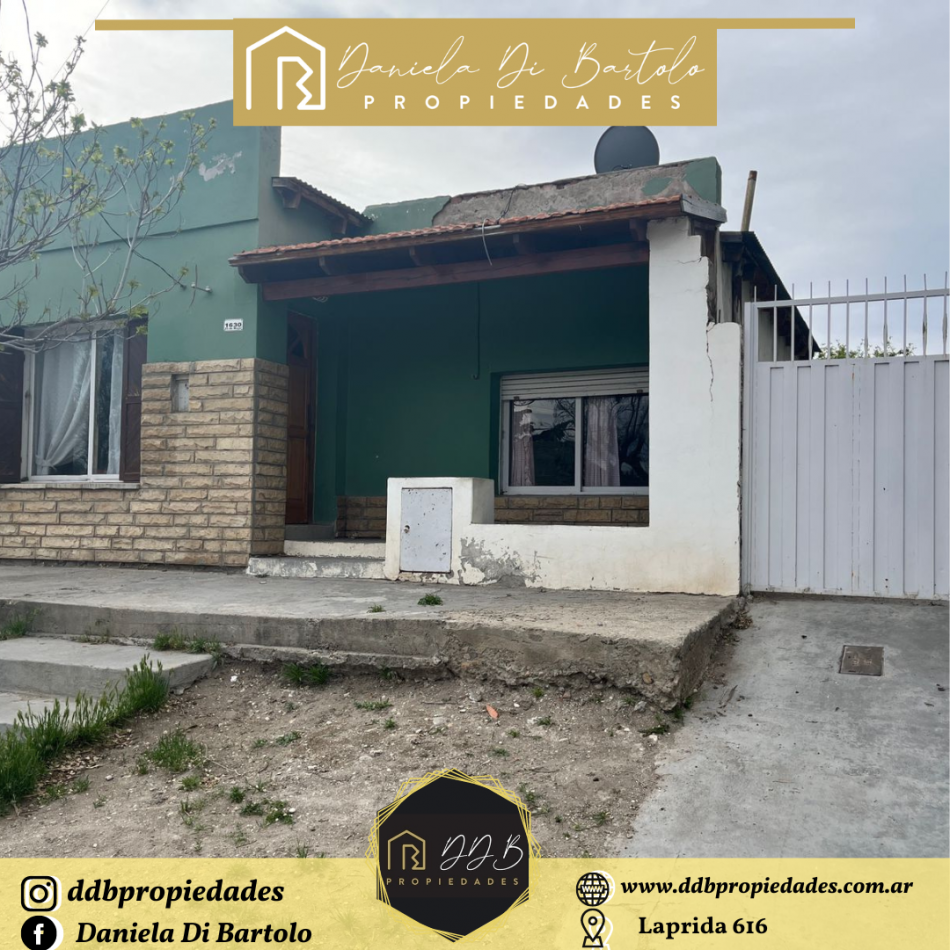 CASA AMPLIA EN VENTA- Calle 25 de mayo